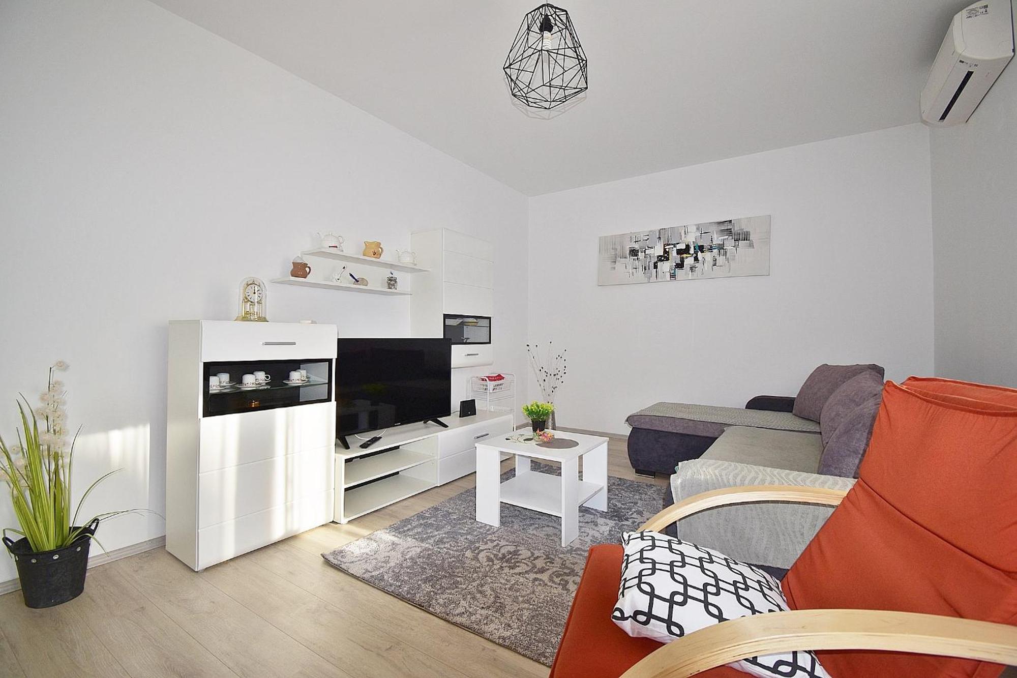 Apartment Navy Near The Beach พูลา ภายนอก รูปภาพ
